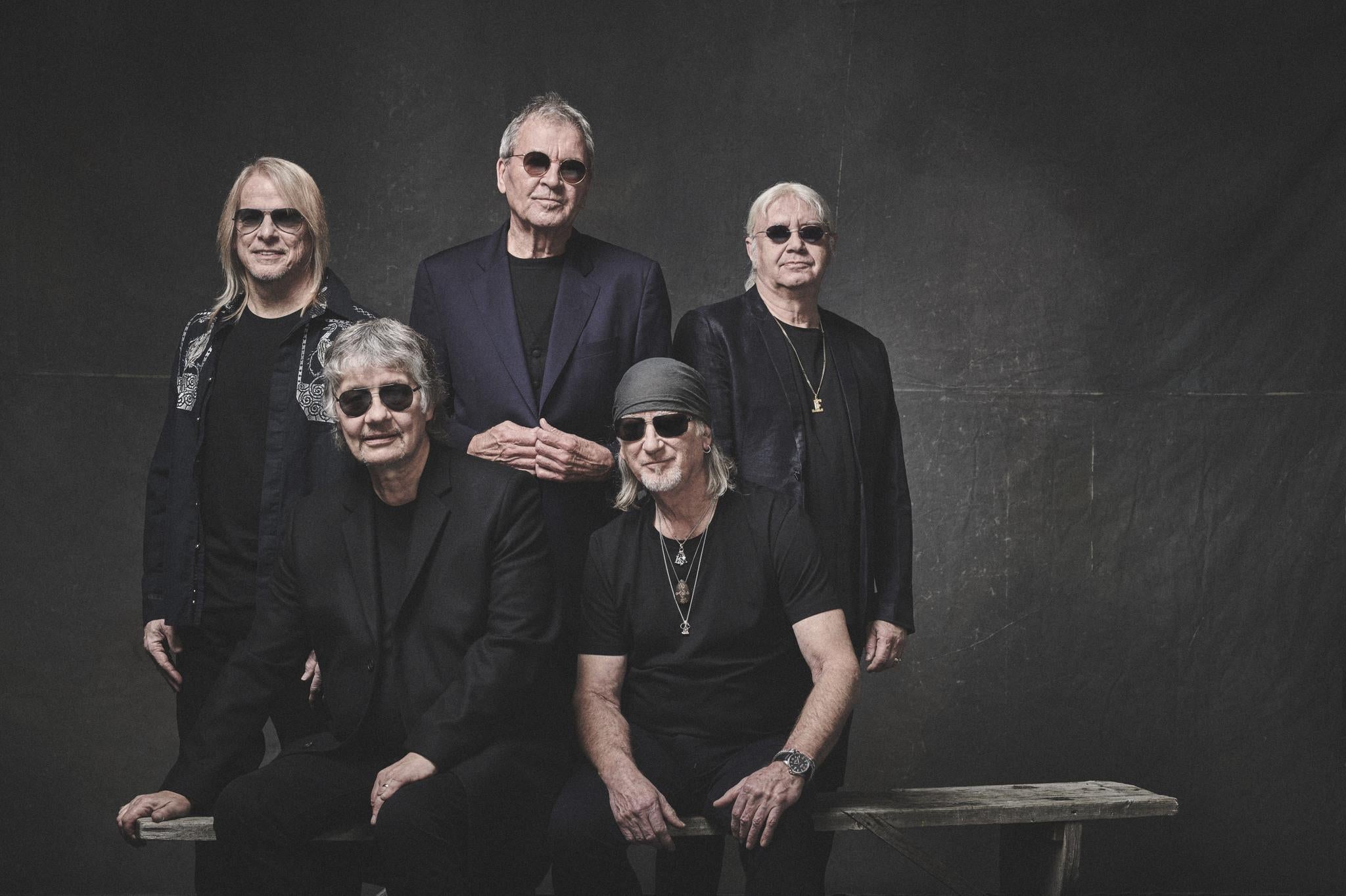 Deep Purple is still not ready to stop and has booked until the end of 26