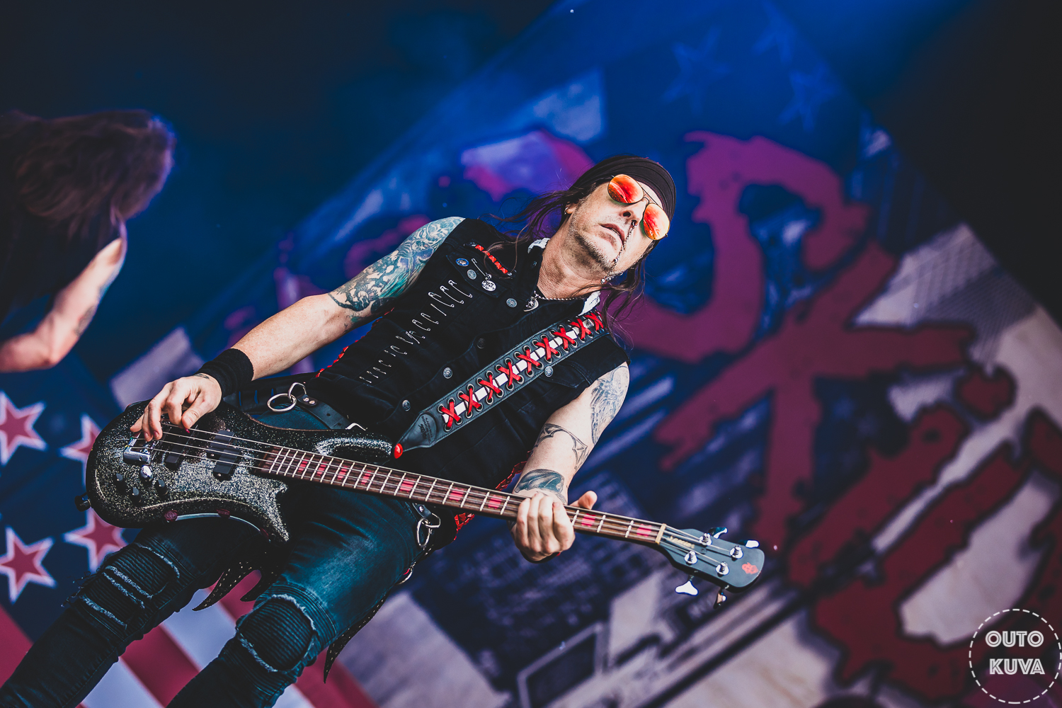 Rachel Bolan discusses first solo album “Gargoyle of the Garden State”, future of Skid Row