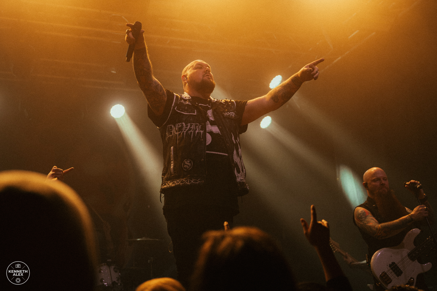 Atreyu publish the reimagined version of “Becoming The Bull” - Chaoszine