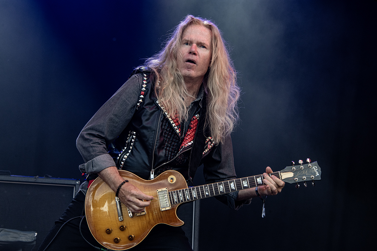 David Coverdale hasn't been in touch with making an album together