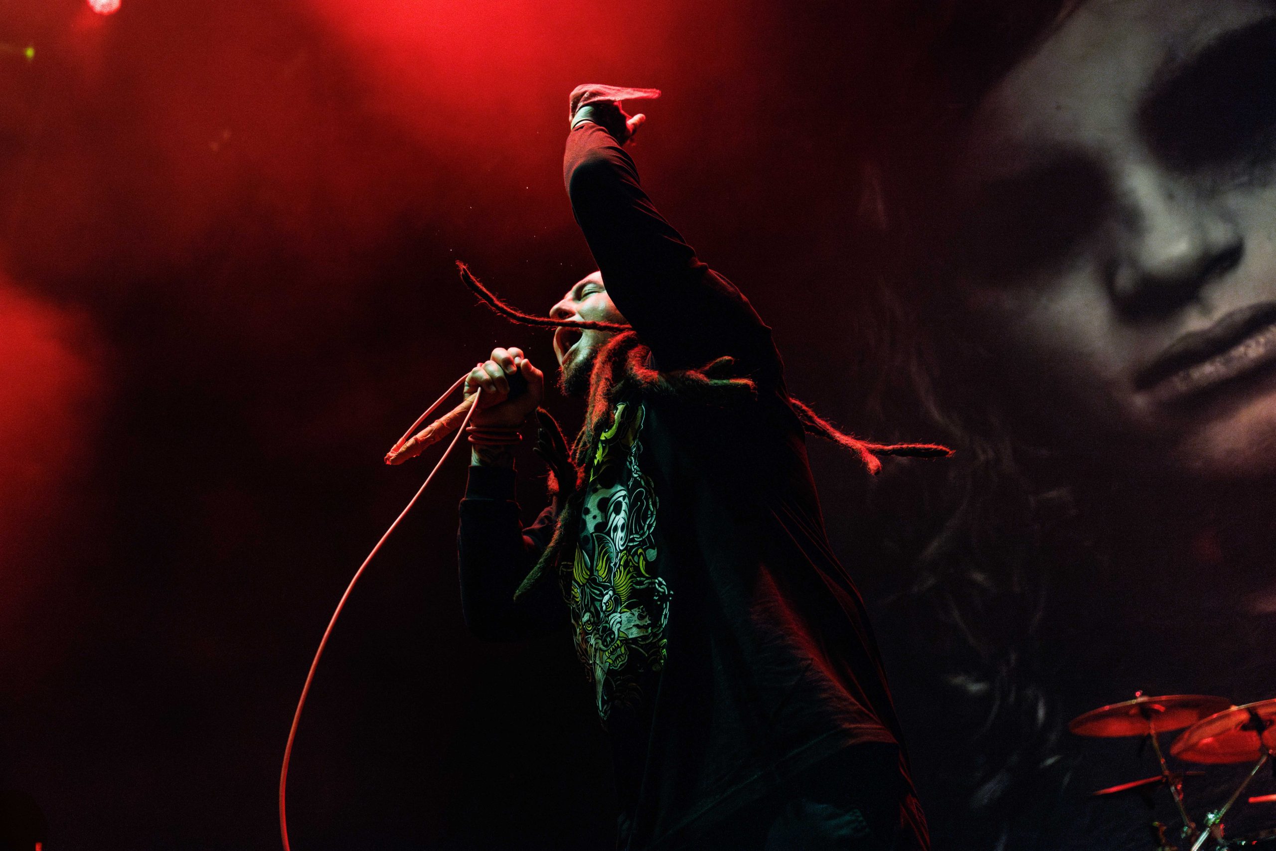 P.O.D. release "Don't Let Me Down" (official music video) - Chaoszine