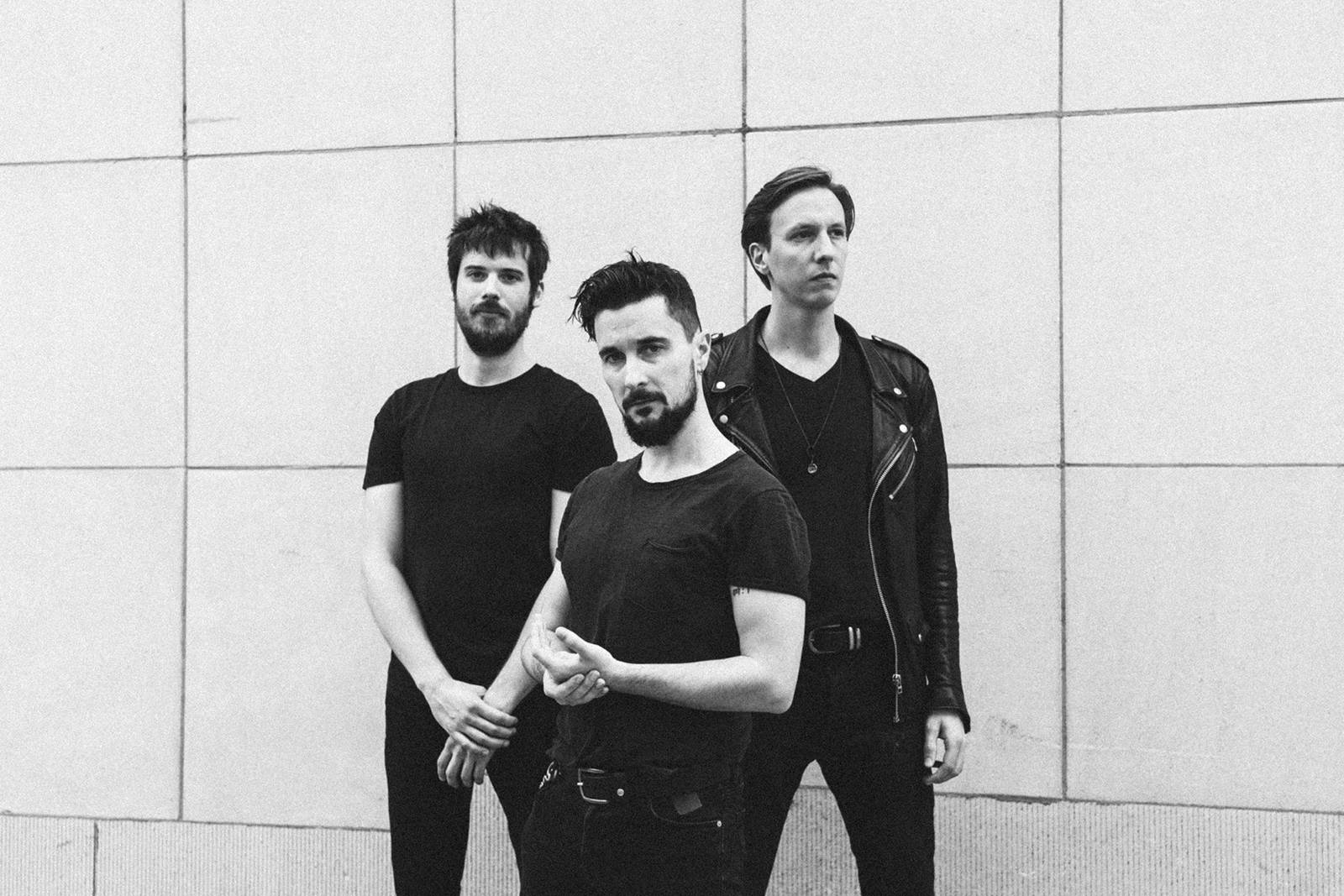 Belgian post-metal trio Pothamus release “Heravis II.II (Let Light In)” song