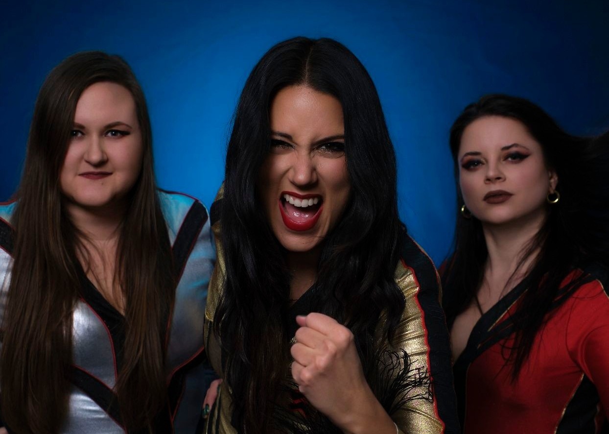 “We’ve put the past behind and focused more on happy songs on this album” – interview with The Gems