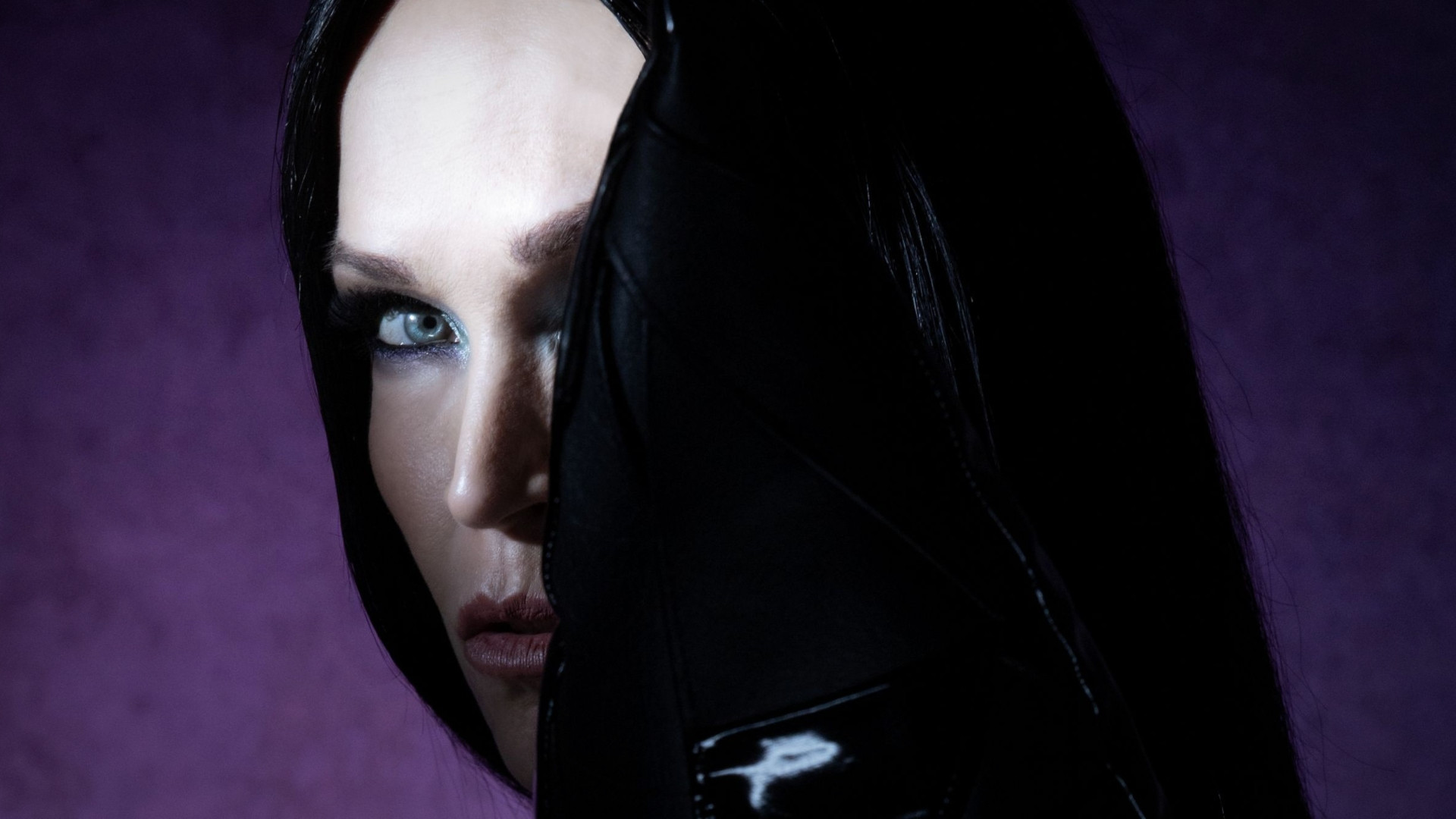 “Music has saved me many times and still does” – Interview with Tarja Turunen about her new album “Frisson Noir”, Finnish roots and finding balance in life